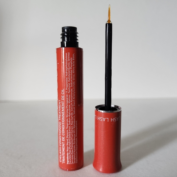 Chella Eyebrow Bundle:Tweezers, Eyelash Conditioner, Eyebrow Scissors Lip Crayon - Picture 10 of 16